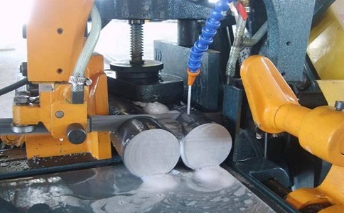 鼎湖卧式带锯床的送料方式有哪几种？